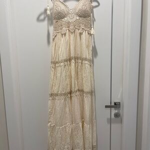 Chic Cream Lace Maxi Dress